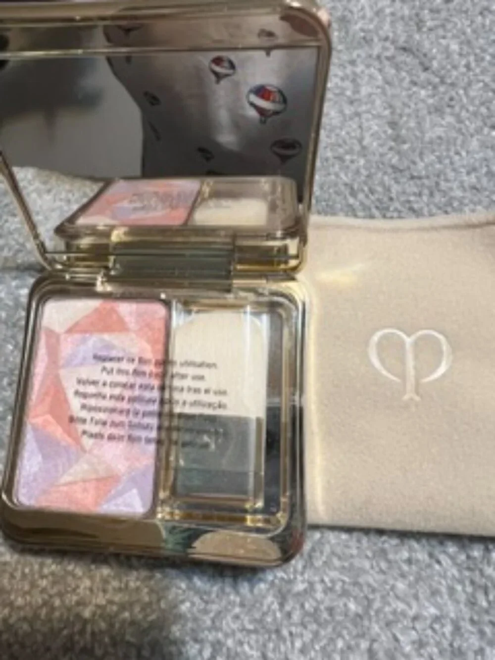 Cle de Peau Luminizing Face Enhancer in Twilight Glow 201 w/ Pouch